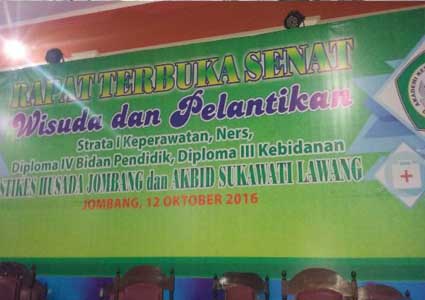 Wisuda dan Pelantikan STIKES HUSADA JOMBANG dan AKBID SUKAWATI LAWANG, Jombang Oktober 2016